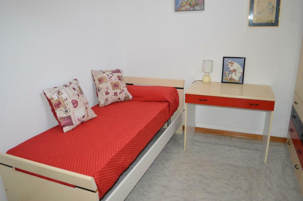 Casa Vacanze Da Roberta A Pochi Km Da Oristano Simaxis 外观 照片